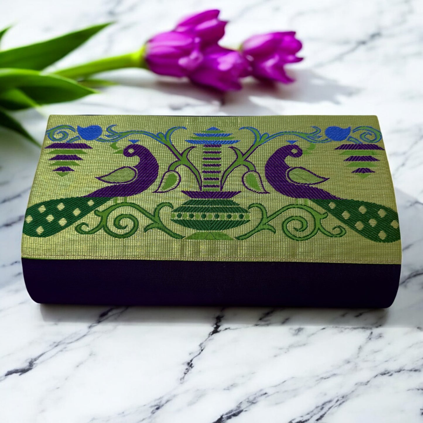 NAINA - Medium Clutch