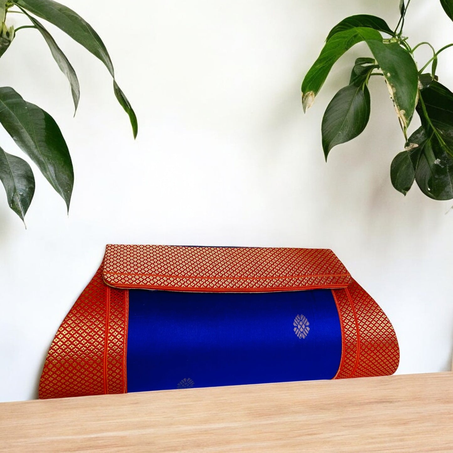 QALA - Clutch Purse